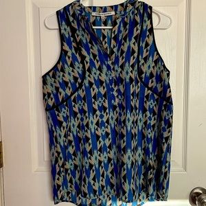 Collective concepts sleeveless blouse geometric pattern.   Size medium.